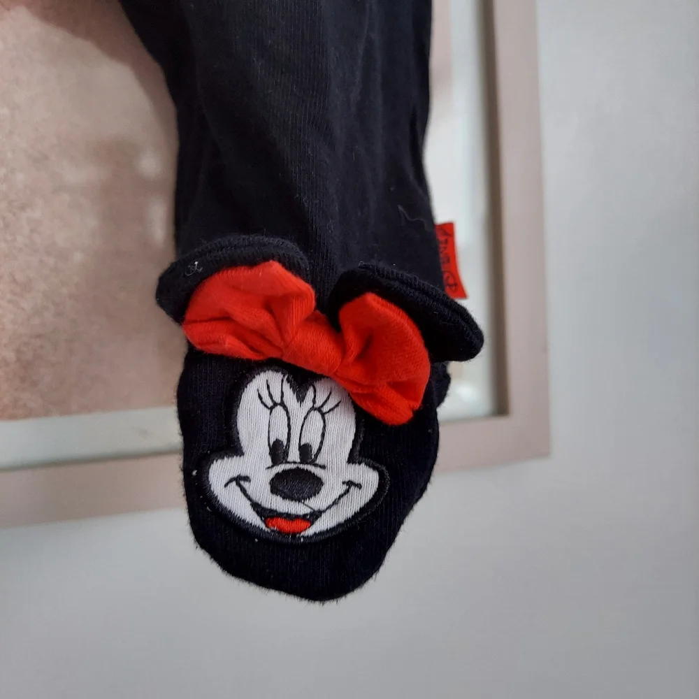 ⭐️5/$30-Minnie Mouse hooded outfit, 0-3 months, hood has ears and bow